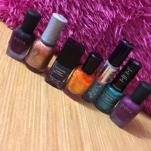 COVERGIRL Other - Nail enamels all 7 pcs COVERGIRL Other - Nail enamels all 7 pcs